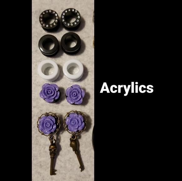 Large Bundle of 7/16 Plugs/Gauges - Picture 3 of 5